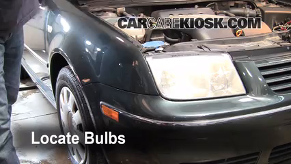 2004 Volkswagen Jetta GL 2.0L 4 Cyl. Sedan Lights Turn Signal - Front (replace bulb)